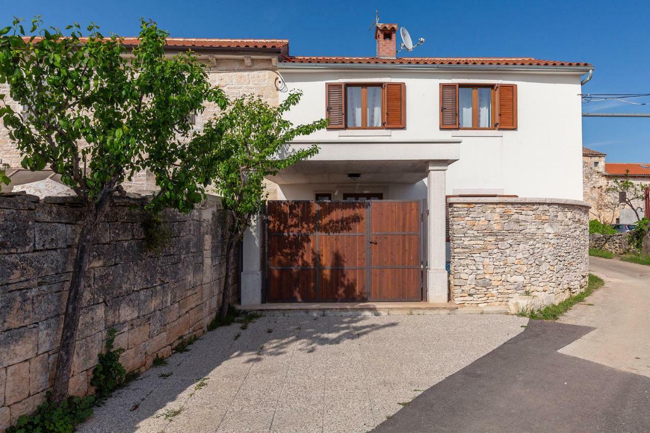 Villa Kuca Maja à Štokovci Extérieur photo