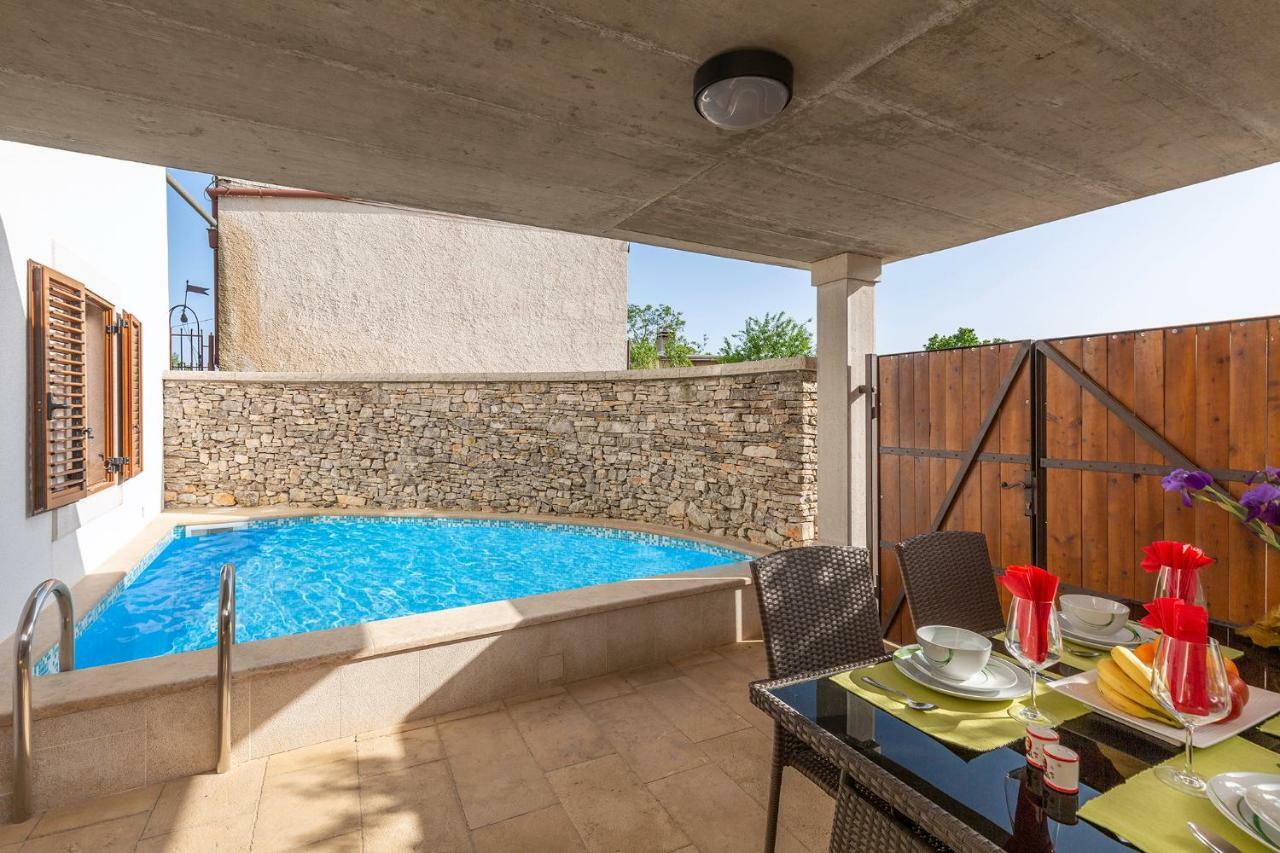 Villa Kuca Maja à Štokovci Extérieur photo