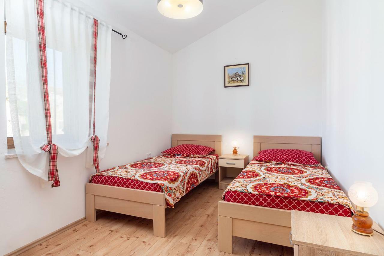 Villa Kuca Maja à Štokovci Extérieur photo